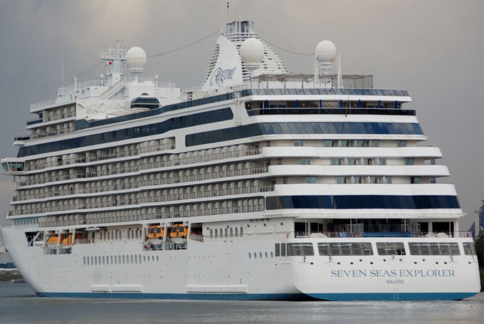 Como viajar de forma magnífica en una ciudad flotante. Top ten de los 10 cruceros mas lujosos del mundo